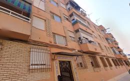 7800   -  Piso en Puente Genil, Córdoba