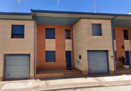 8963   -  Adosado en Iscar, Valladolid