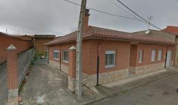 7113   -  Casa en Villarejo De Orbigo, León